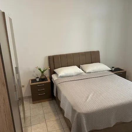 Divna Beach Apartmán Trpanj